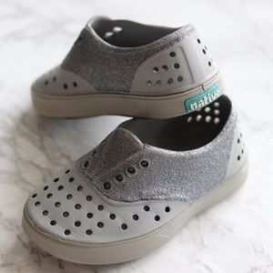 Super sparkle Jefferson Natives size 8